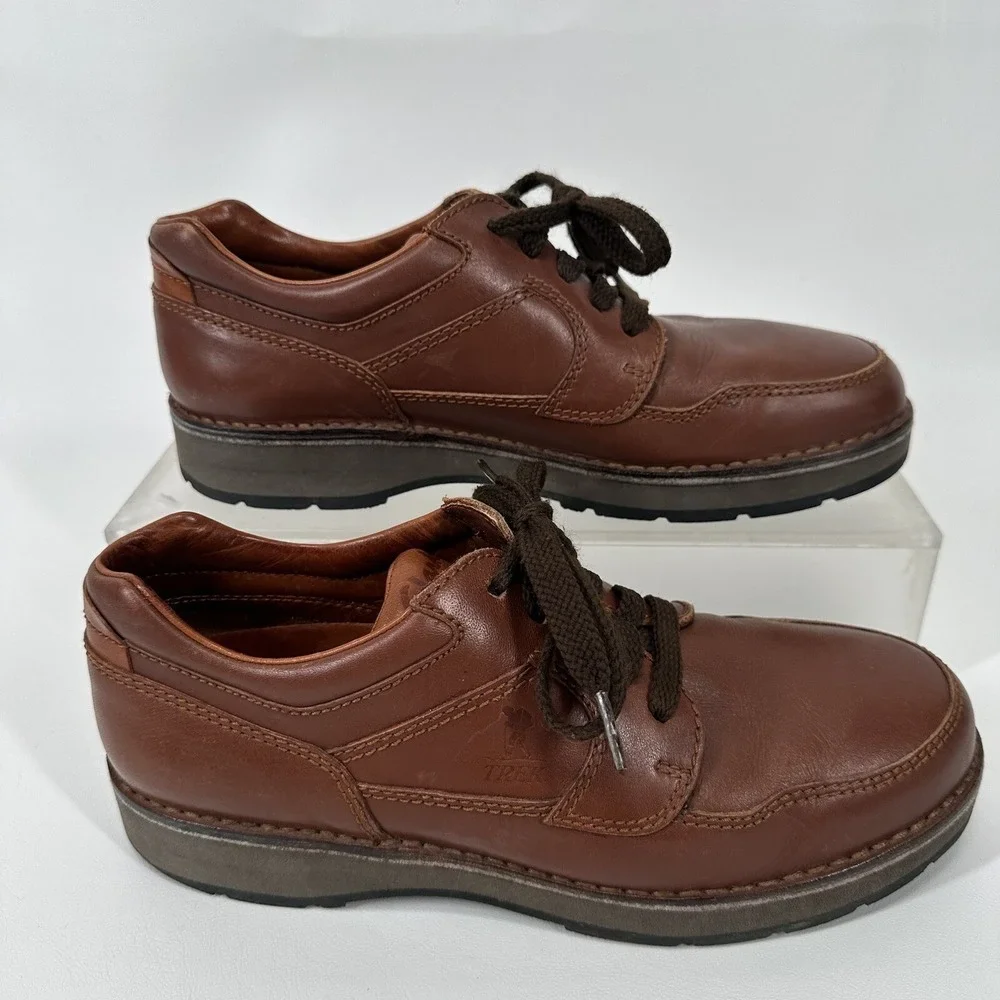 Clarks Of England Trek Shoes Mens Size‎ 8.5 M Made In Portugal